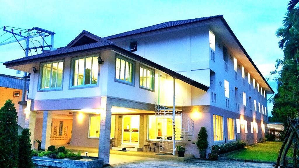 Chumphon Travelodge Экстерьер фото