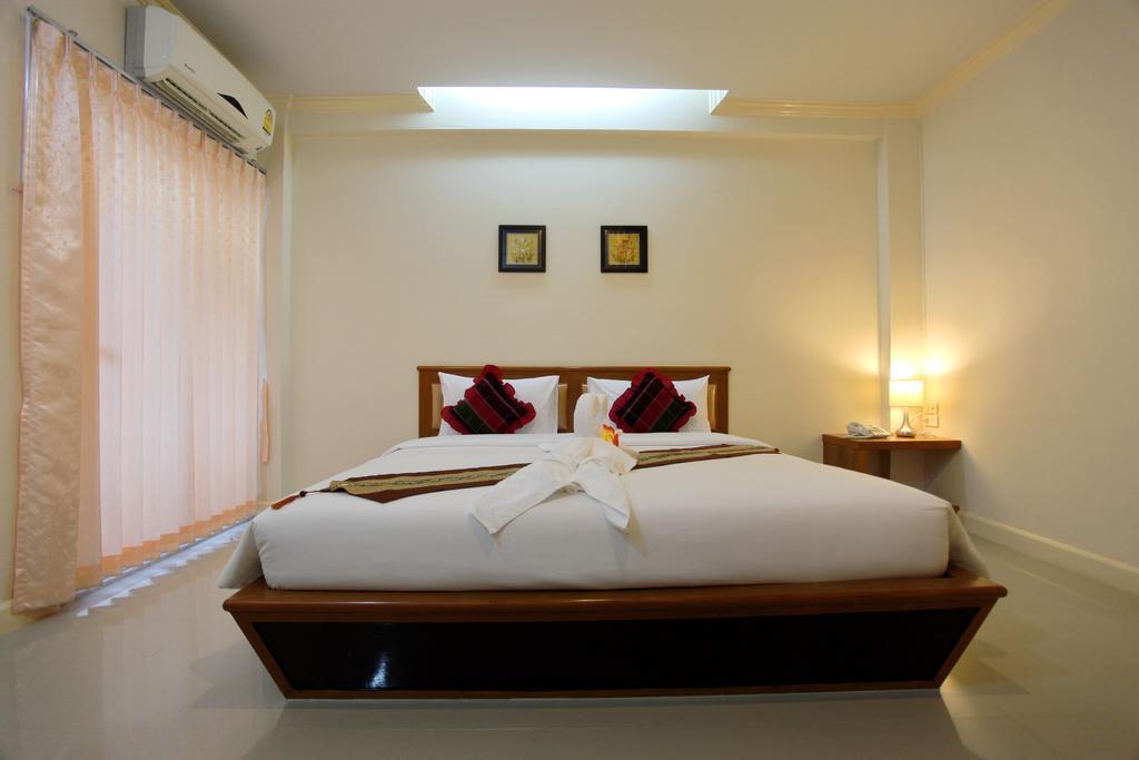 Chumphon Travelodge Экстерьер фото